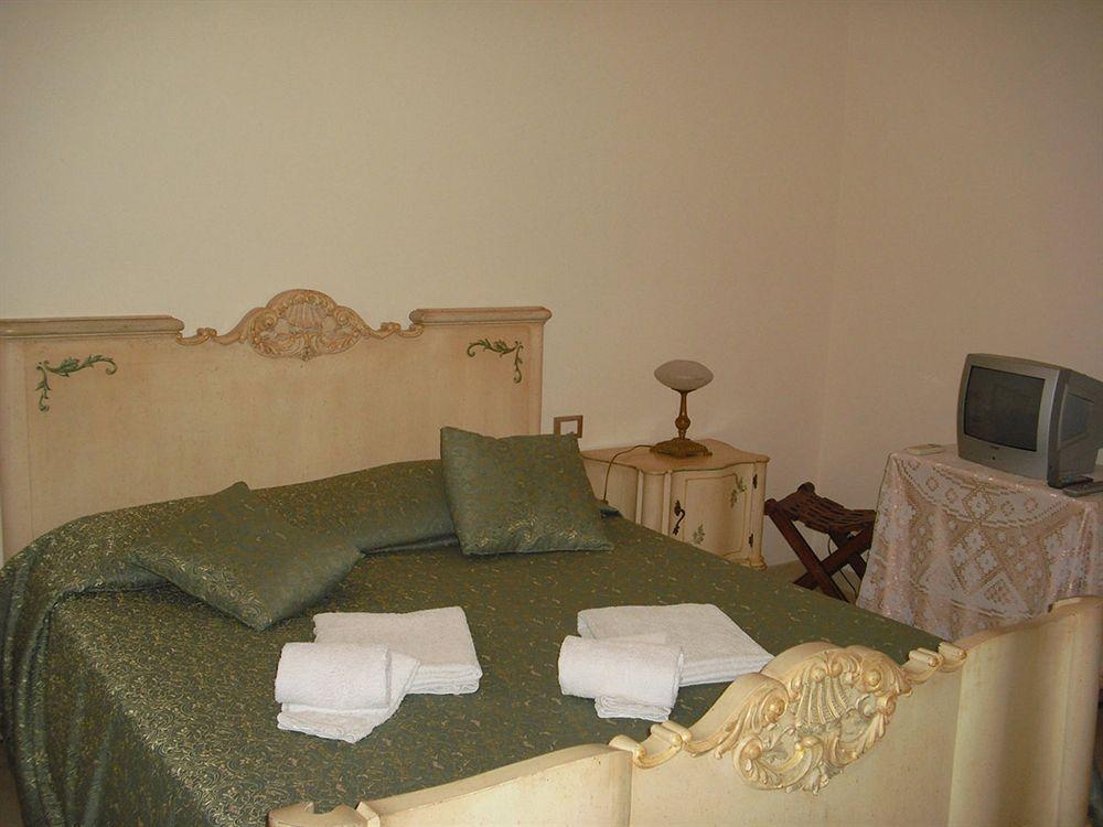Almaran B&B Trapani Port & City Exterior photo